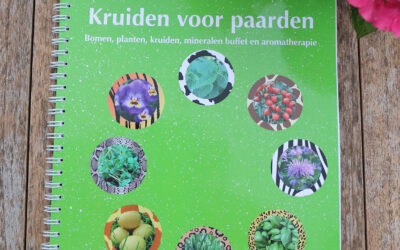 Boek Kruiden voor paarden