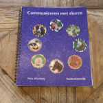 omslag boek Communiceren met dieren van PaardenNatuurlijk