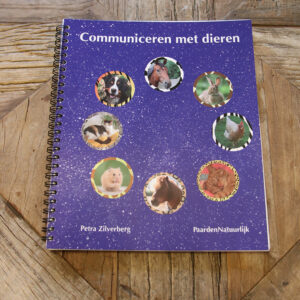 omslag boek Communiceren met dieren van PaardenNatuurlijk